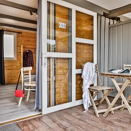 Penichepraia - Bungalows, Campers & Semesterpark Peniche