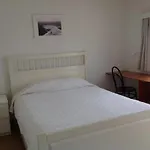 Penichepraia - Bungalows, Campers & 4*