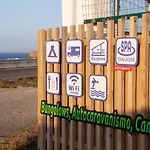 Kompleks wypoczynkowy Penichepraia - Bungalows, Campers & 4*