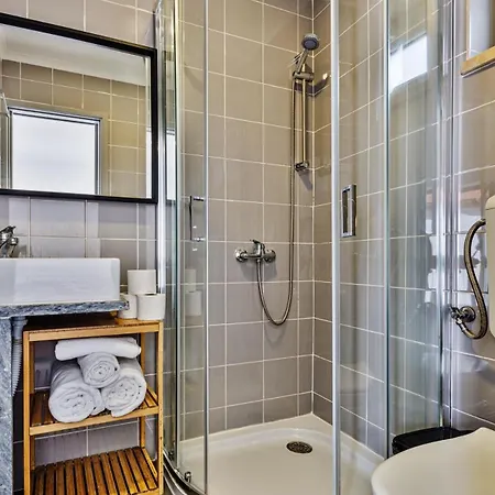 Penichepraia - Bungalows, Campers & 4* Peniche