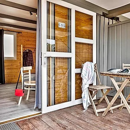 Penichepraia - Bungalows, Campers & 4*