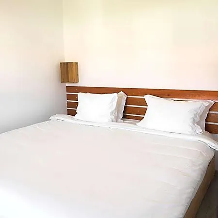 Penichepraia - Bungalows, Campers & 4*