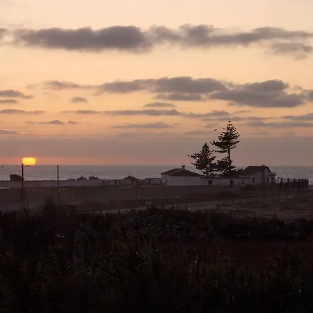 Penichepraia - Bungalows, Campers & Peniche