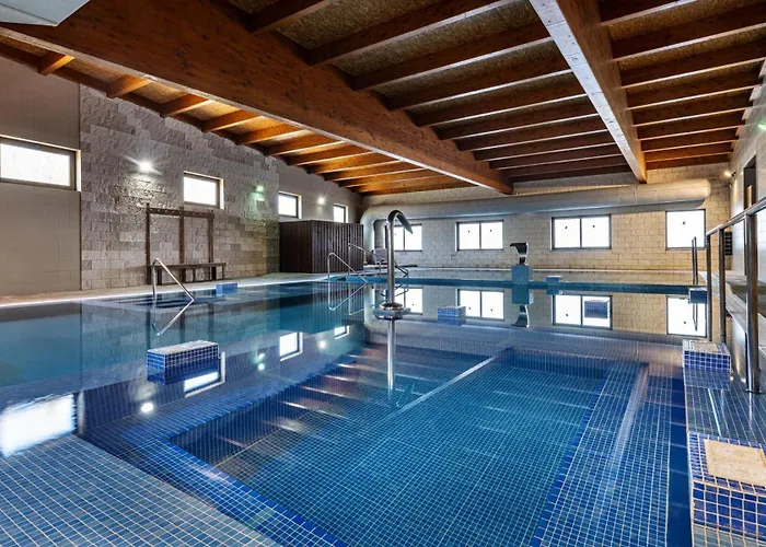 Penichepraia - Bungalows, Campers & 4* Peniche